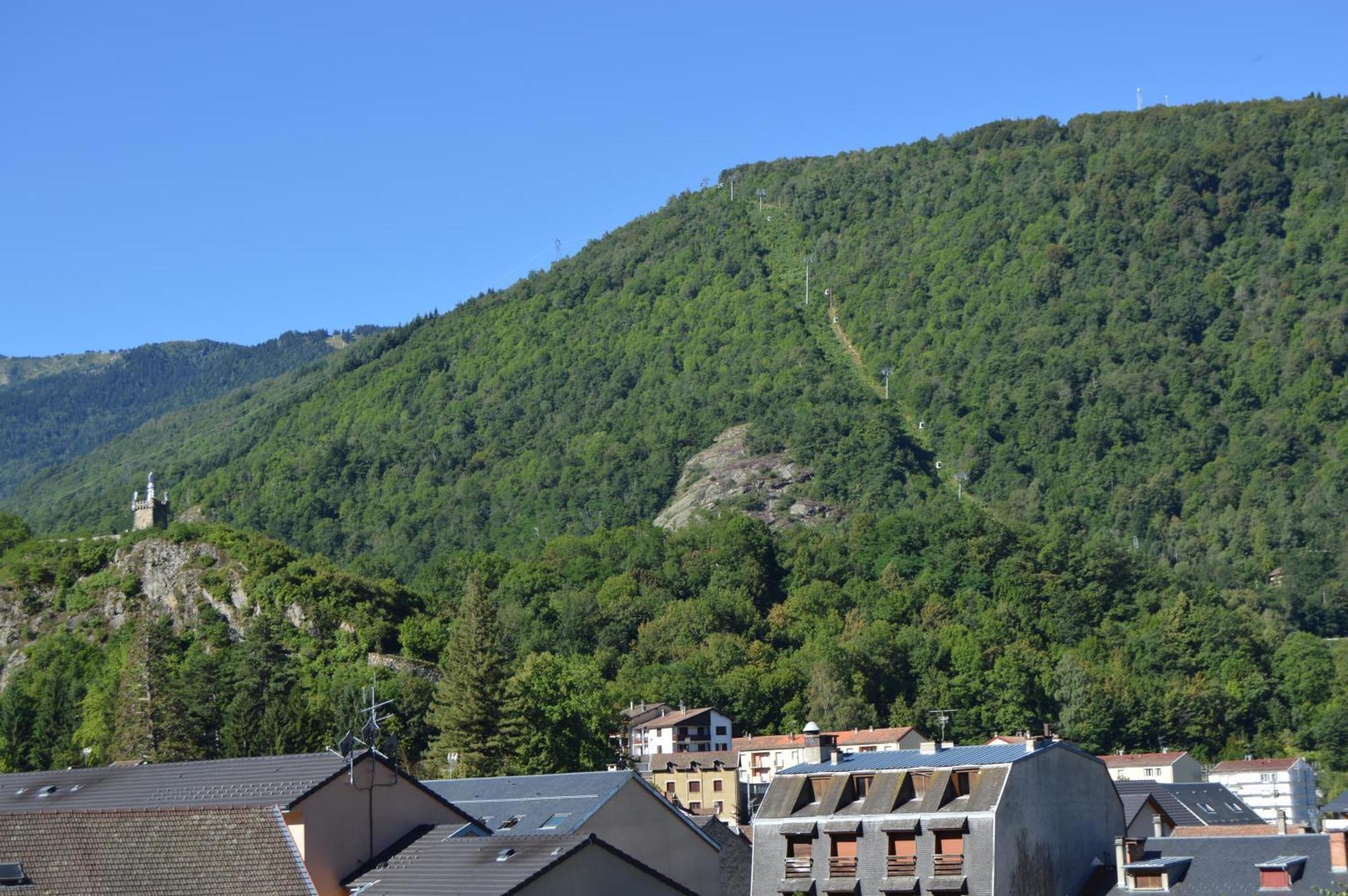 Hotel Restaurant Le Bellevue Ax-les-Thermes Exterior photo