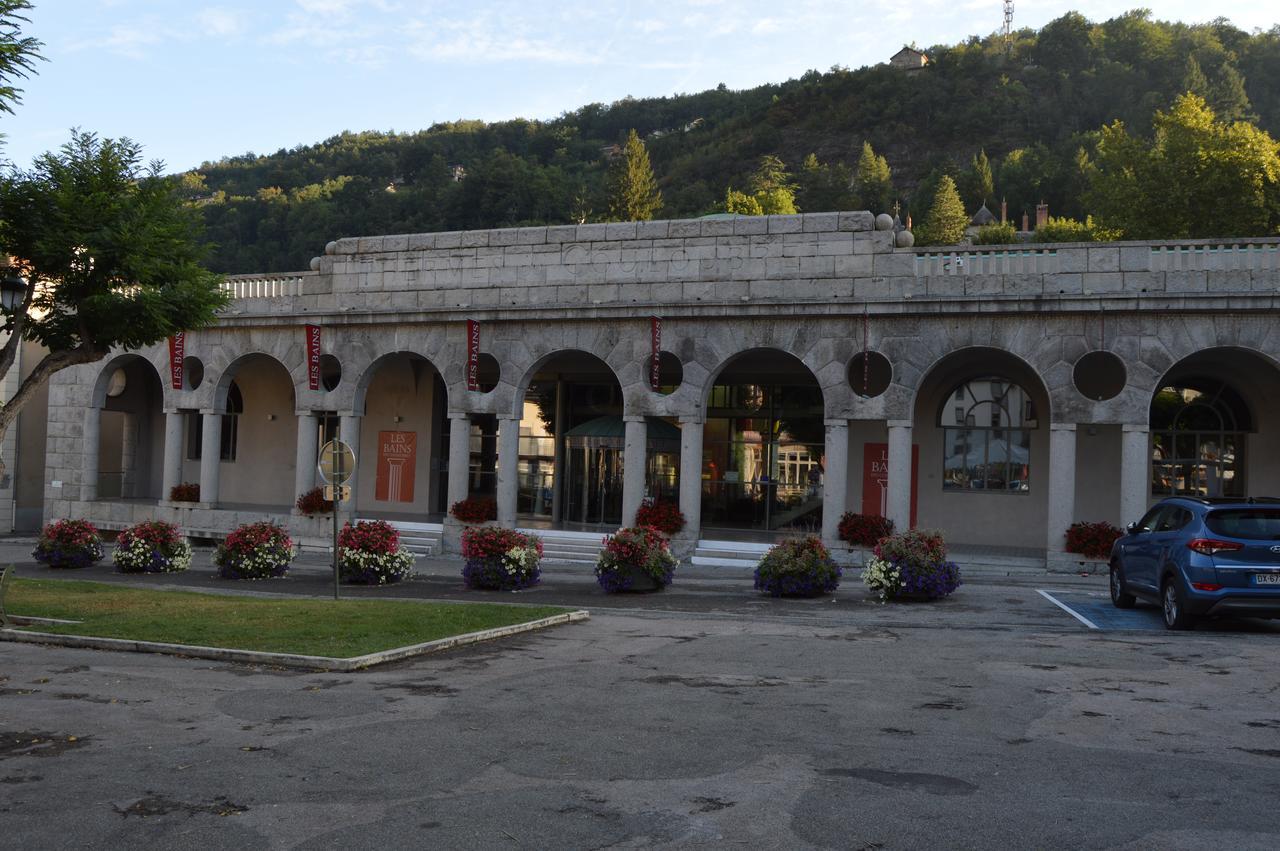 Hotel Restaurant Le Bellevue Ax-les-Thermes Exterior photo